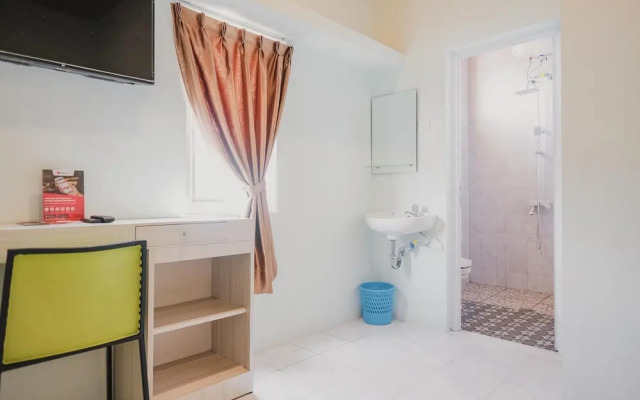 RedDoorz @ Jalan Pangeran Antasari Lampung 2