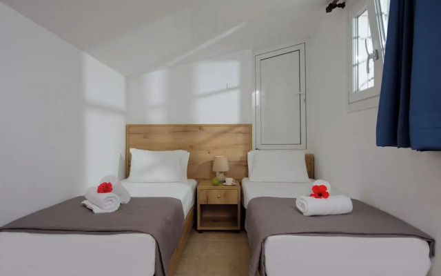 Elalia Apartments