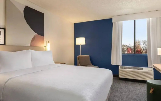 Spark by Hilton Germantown Washington DC North