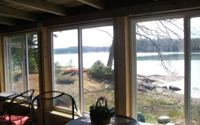 Sea Green - One Bedroom Home