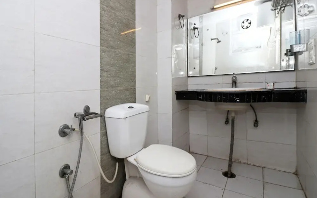 OYO 7344 My H Rooms