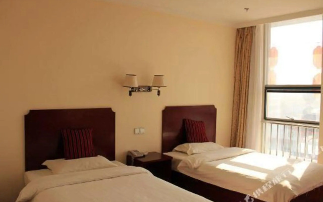 Zhonghui Fishing Village Hotel (Rizhao World Sailing Base)