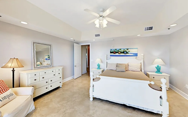 Intracoastal Grand Retreat #901 - 5 Br Condo
