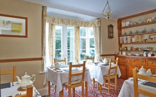 Little Hayes Guest House