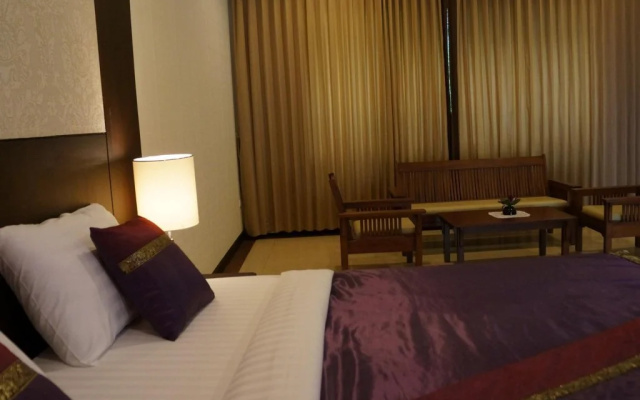 Tarakool Hotel