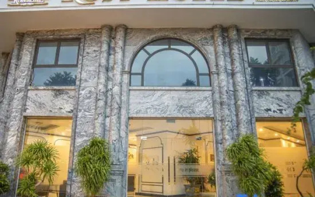 Rosy Hotel