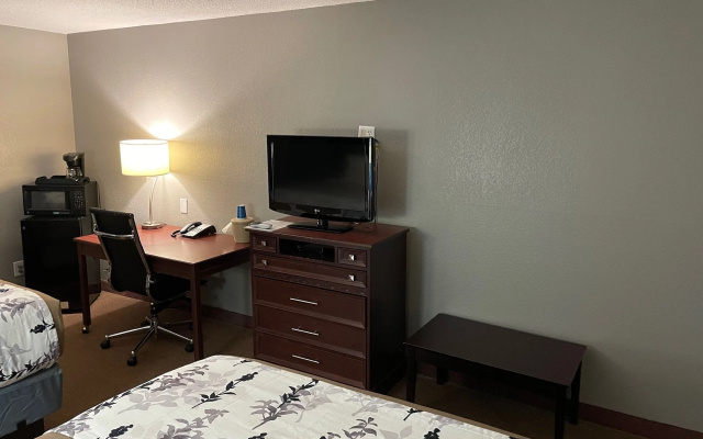 American Inn Cedar Rapids South