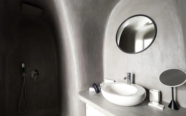 Danae Suites Santorini