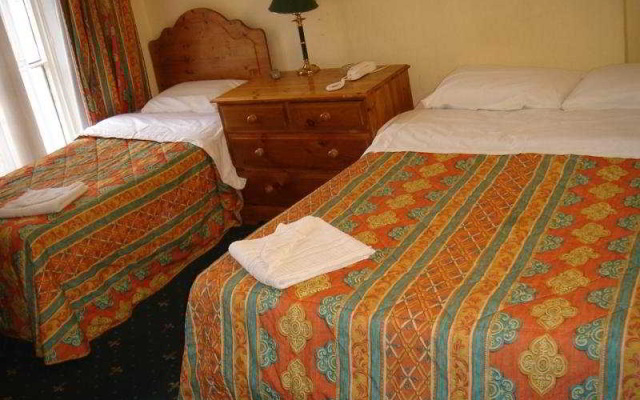 Camelot House Hotel