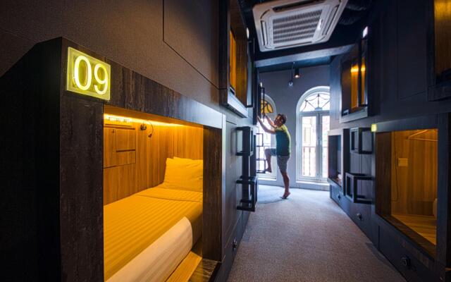 Cube Boutique Capsule Hotel Chinatown In Singapore Singapore From 71 Photos Reviews Zenhotels Com