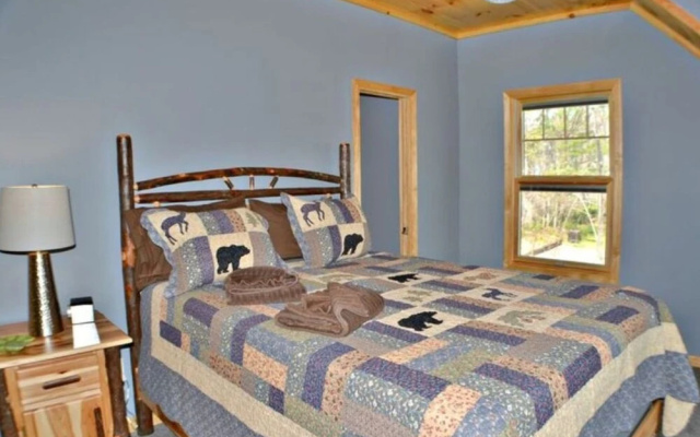 Five Bears Den - Views from EVERY room