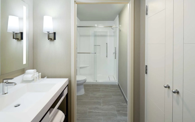 Homewood Suites by Hilton Montreal Midtown, Quebec, Canada