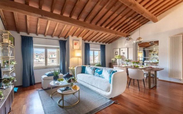 De Nobili Penthouse in Lucca