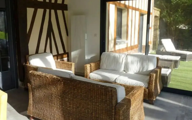 Townhouse Near Bay of Somme and Norman Beaches