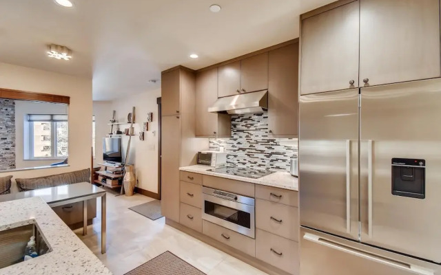 Westwind 303 1BD 1BA Plat. Condo