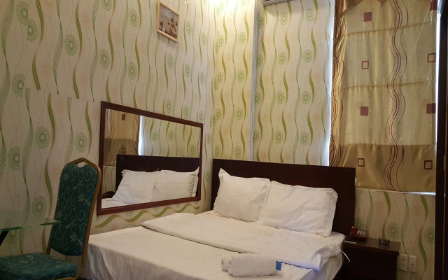 Lucky Hotel