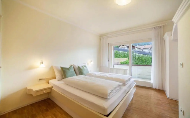 Wanda Apartment 2