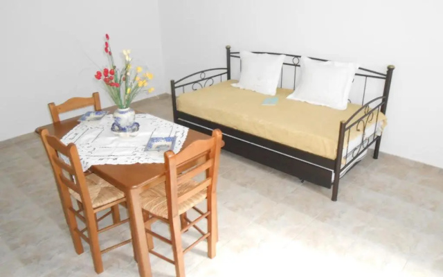 Chrysolithos Kerami Apartments