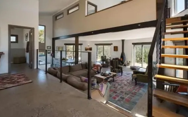 Lithia Guest House
