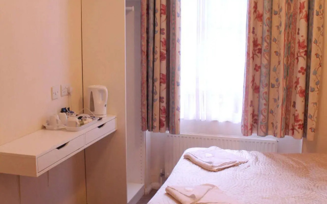 Romanos Hotel