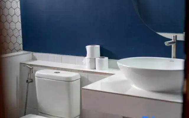 9 BR Pool Villa near Shopping Mall.