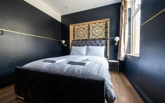 Hollywood Suite Sasco Apartments