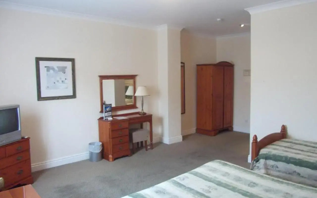 The Avalon Hotel - Guest House