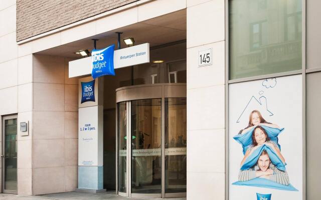 Отель ibis budget Antwerpen Centraal Station вид на фасад