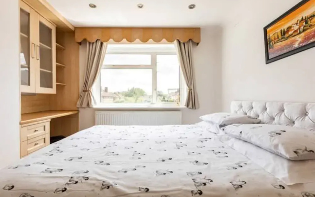 Deluxe White Villa