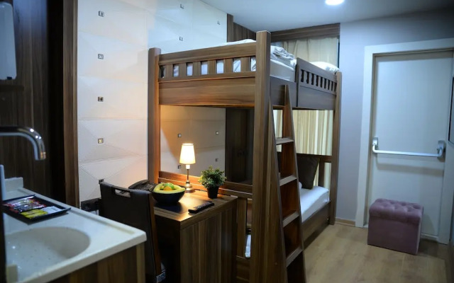 Perante Hotel Aziayli