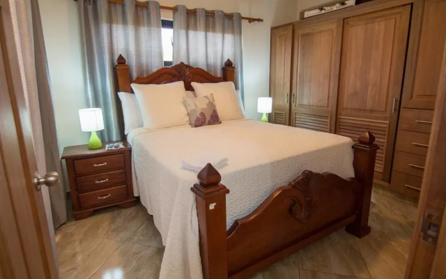 Two Bedroom Just Build Quiet and Private