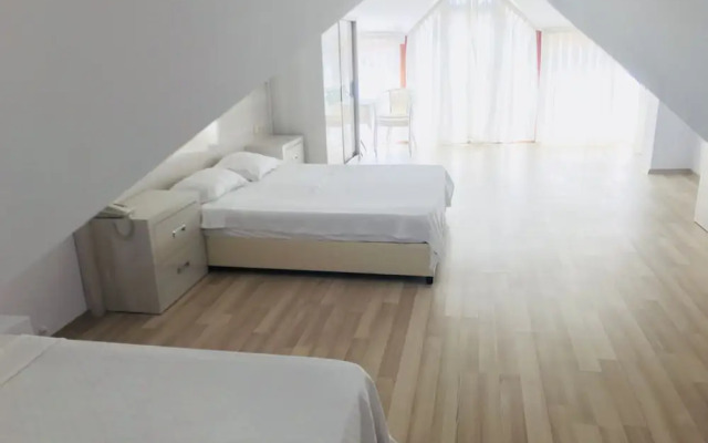 Yagmur Hotel