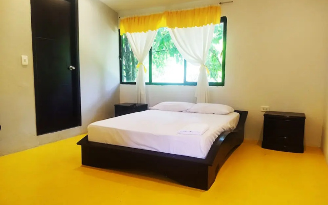 amalaya hostel