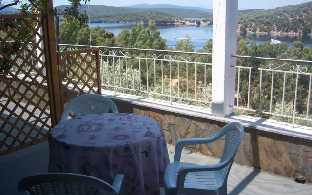 Milina Apartments