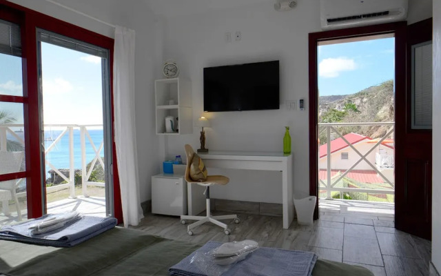 Orange Bay Hotel