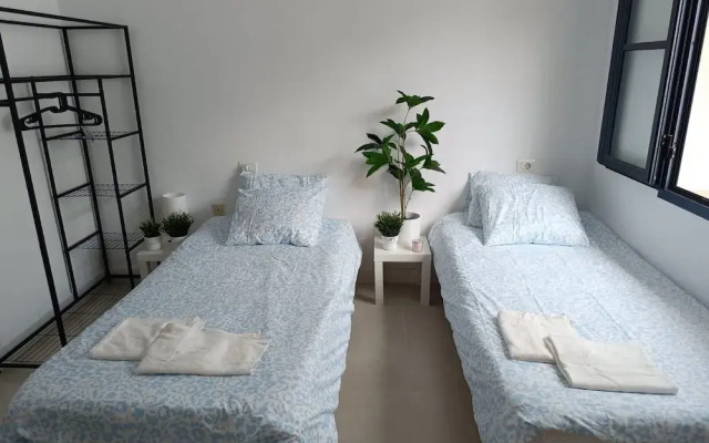 Villa-costaadeje-3br-balcony-wifi-parking