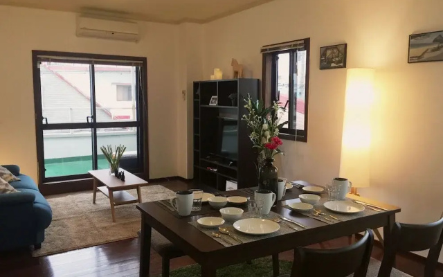 Sunrise House 2F