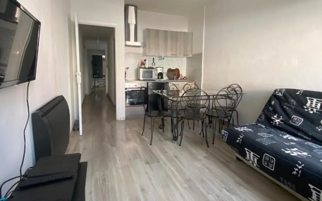 Cœur de Ville Au 1er 66m2, Vu Sur la Place