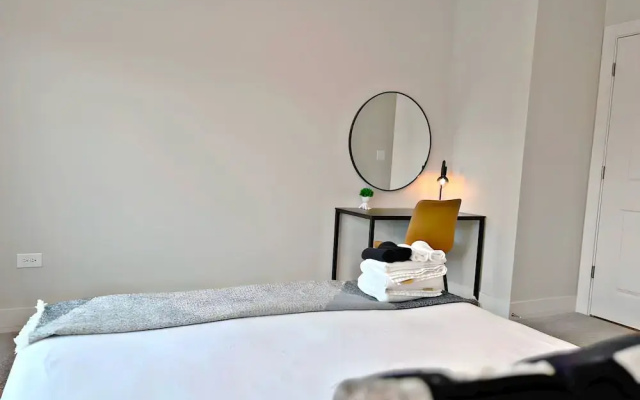 Modern 4BR with Parking - WV rep 4