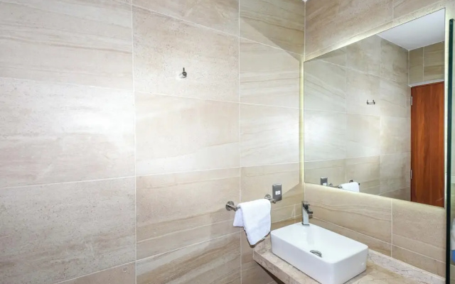 New Vidamar Apartment with Pool & Tennis