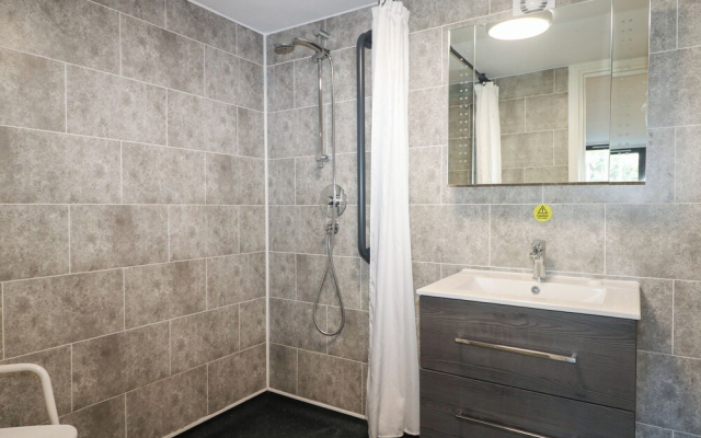 Marine Court Suite