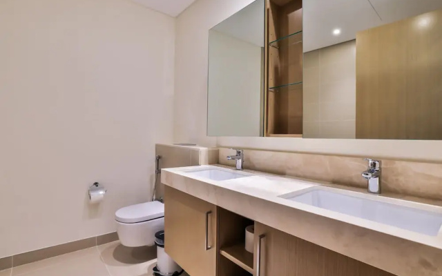 Luxury Marina View 2BR Flats Dubai by Belvilla