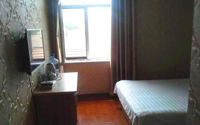 Huadu Business Inn