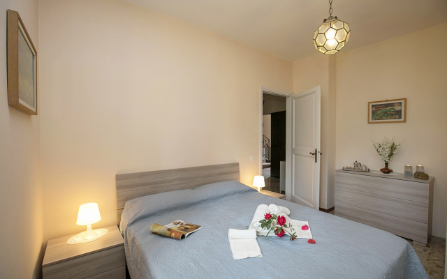 Villa Alberti 900m from Garda lake