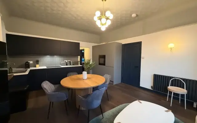Luxury 2 5 Bedroom Flat in Southsea