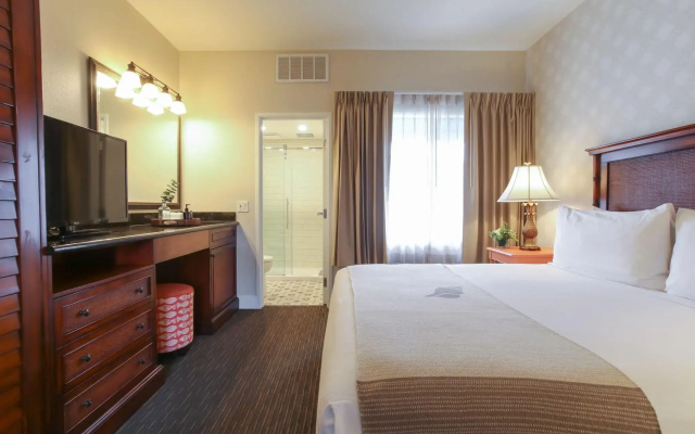 Oxford Suites Pismo Beach