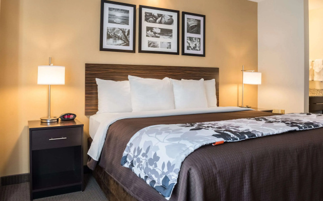 Sleep Inn Bend Crossroads Plaza