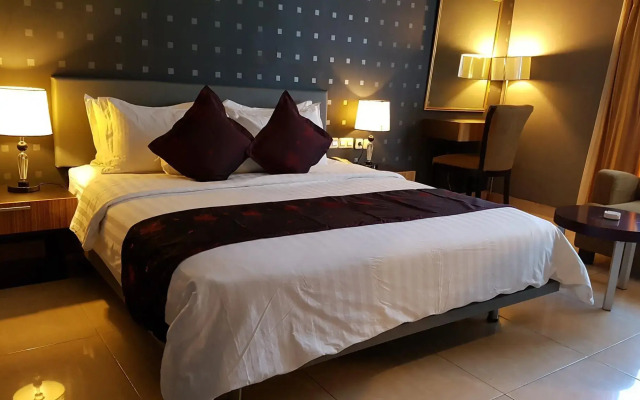Crown Hotel