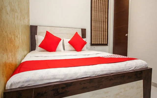 OYO 14891 Madhav Villa