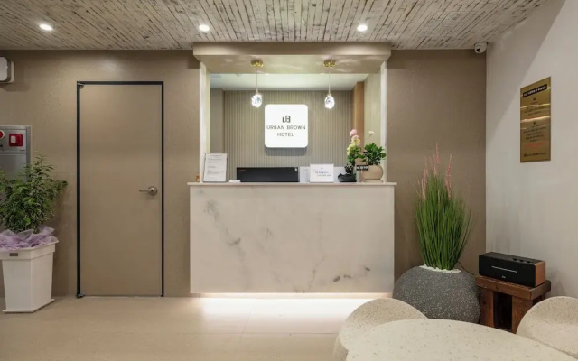 Urban Brown Hotel